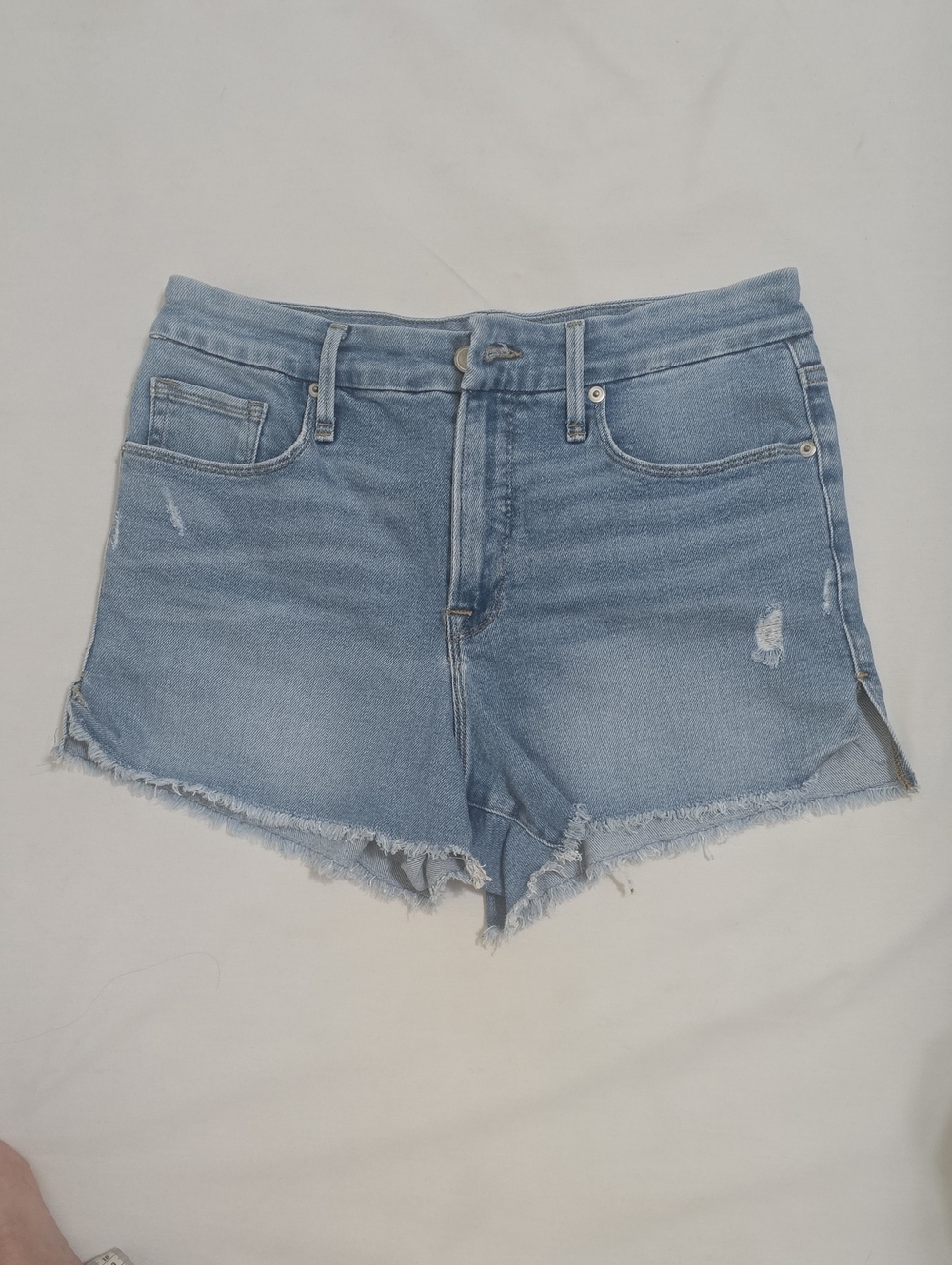 Good American Faded Blue Frayed Hem Denim Shorts 29